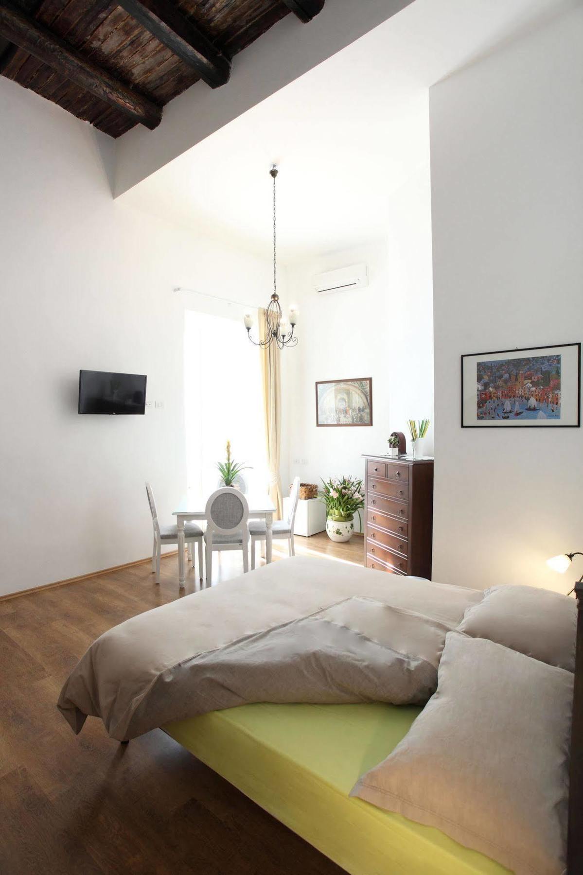 Napoli Pietrasanta Lt B&B 외부 사진