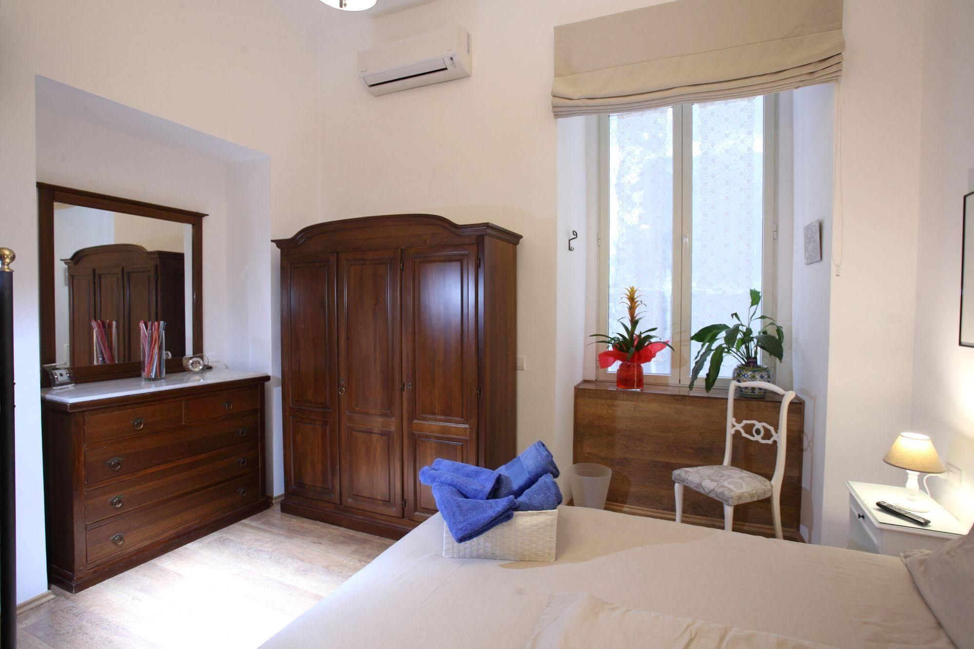Napoli Pietrasanta Lt B&B 외부 사진